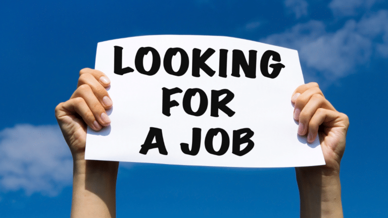 How to Get a Job in UAE for Freshers